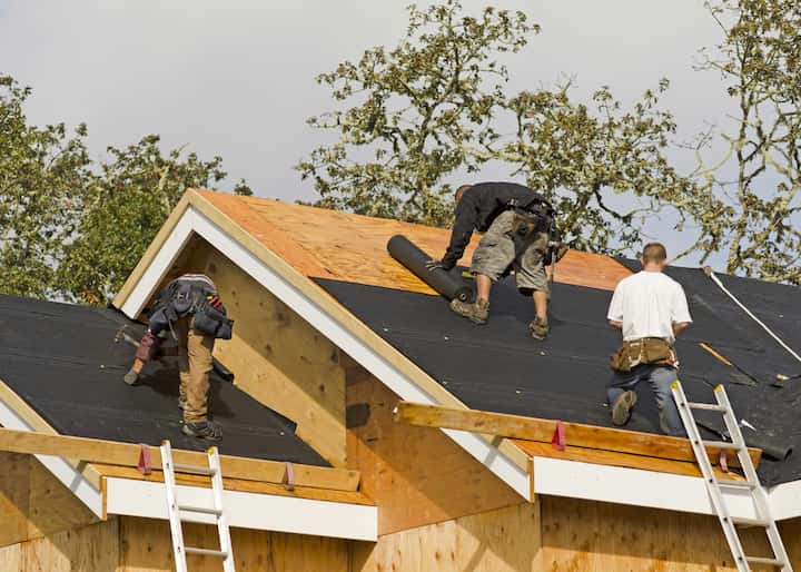Professional roofers in Surprise